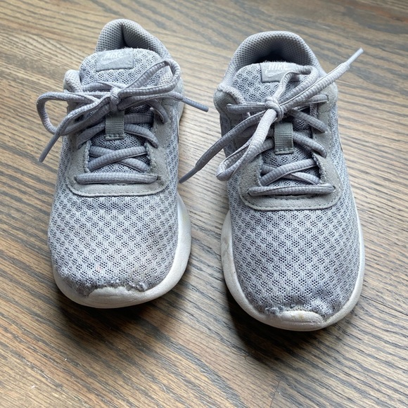 Unisex Nike’s - Picture 3 of 9